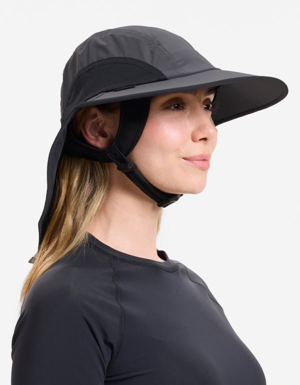 Dark Grey / Black